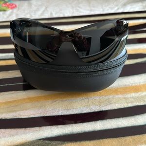Like NEW Men’s Dolce & Gabbana Sunglasses